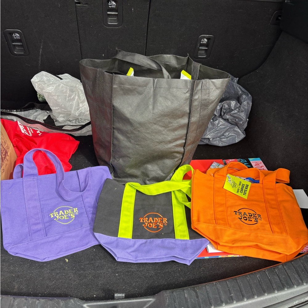 Trader Joe's Reusable Tote Bags Set
